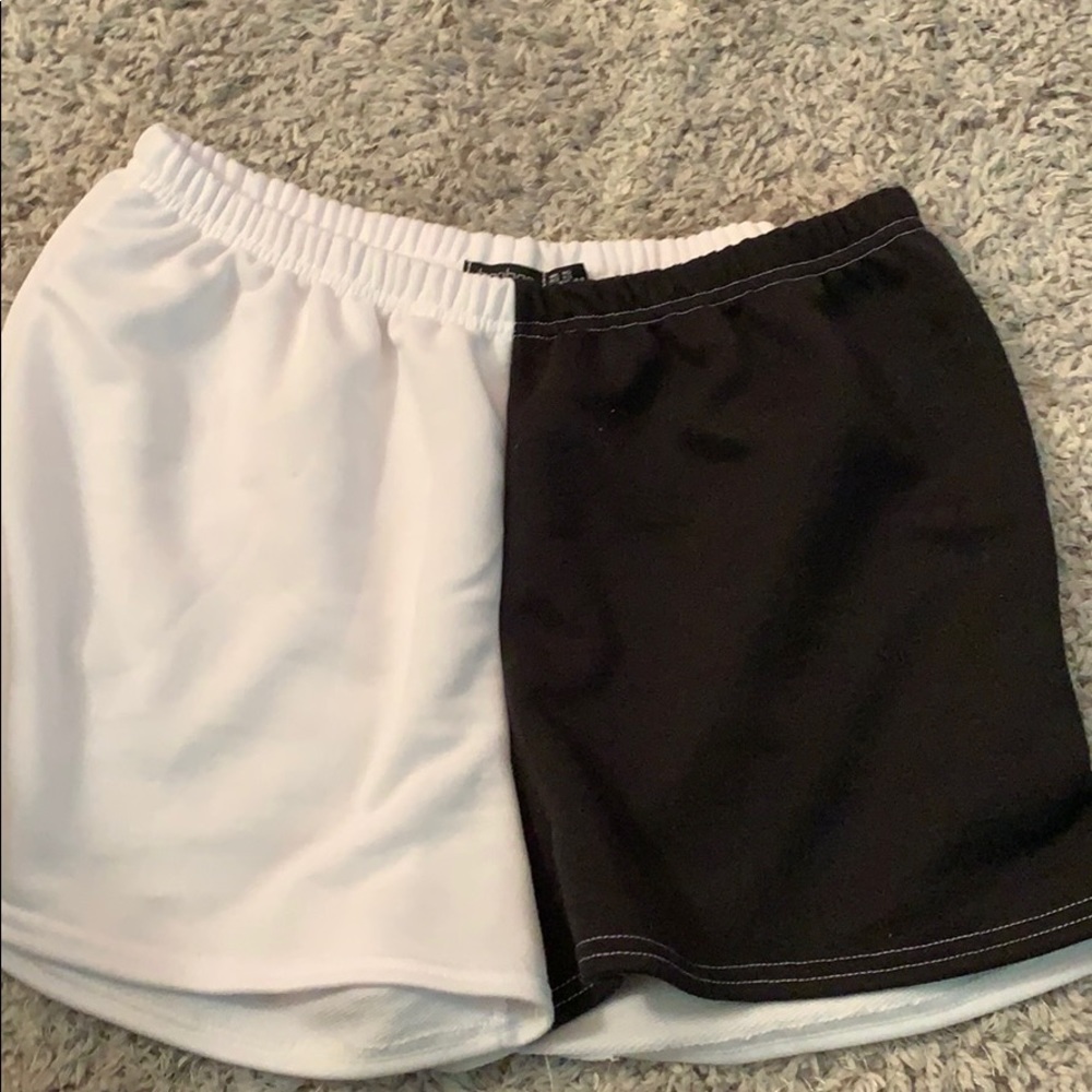 never worn black and white sweat shorts